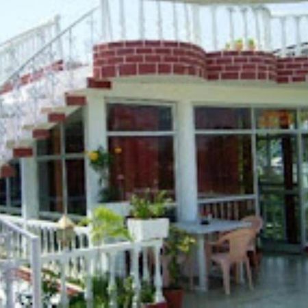Hotel Casa Di William Khadzsuráhó Kültér fotó